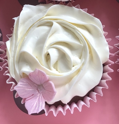 24 wedding cupcakes for free!