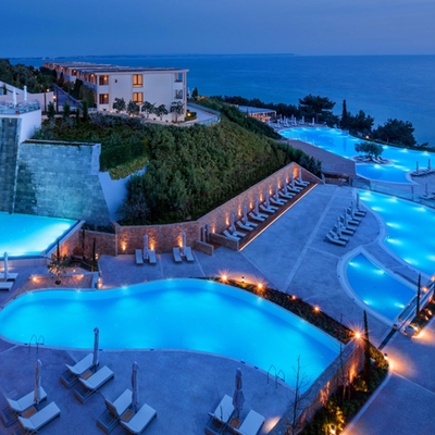 We're dreaming of Ikos Oceania in Halkidiki, Greece, the most amazing new honeymoon destination