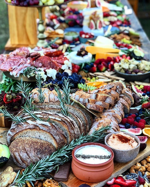 Somerset wedding caterers Taste talk about the wedding catering trend for informal grazing food: Image 1