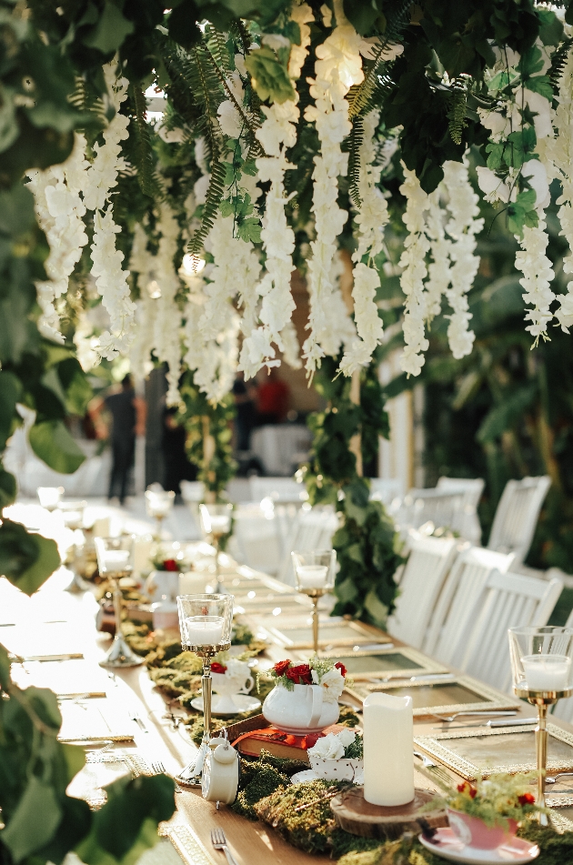 eco friendly table setting outdoors