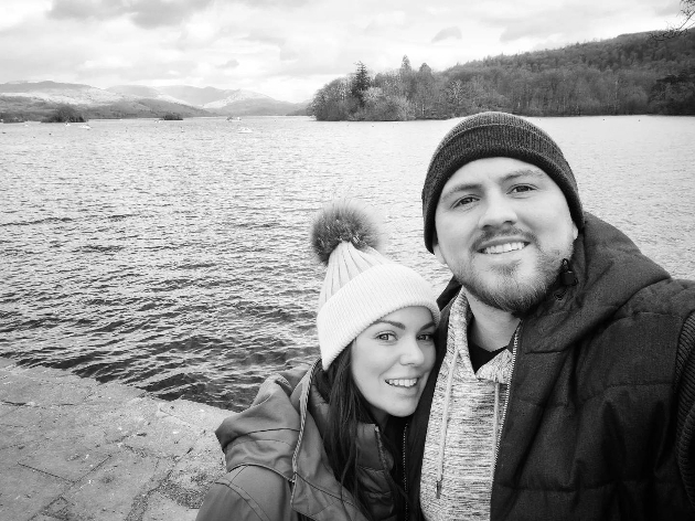 picture of couple on lake windermere