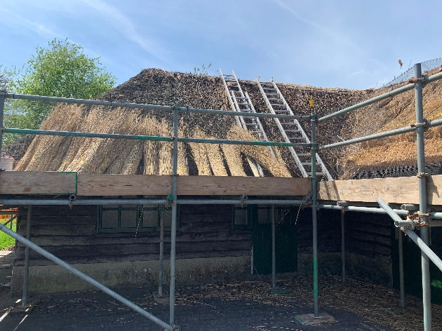 1. Re-thatching at Beagles cafe, Barrington Court