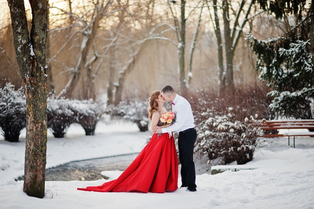 Guests spend more on winter weddings: Image 1